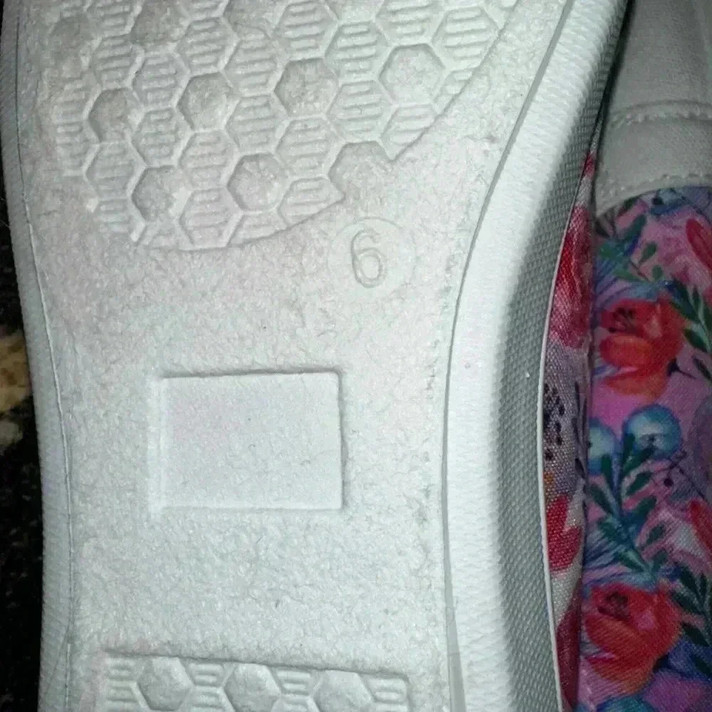 Women's Unbranded Sneakers White Pink Floral Size 6 - Picture 6 of 11